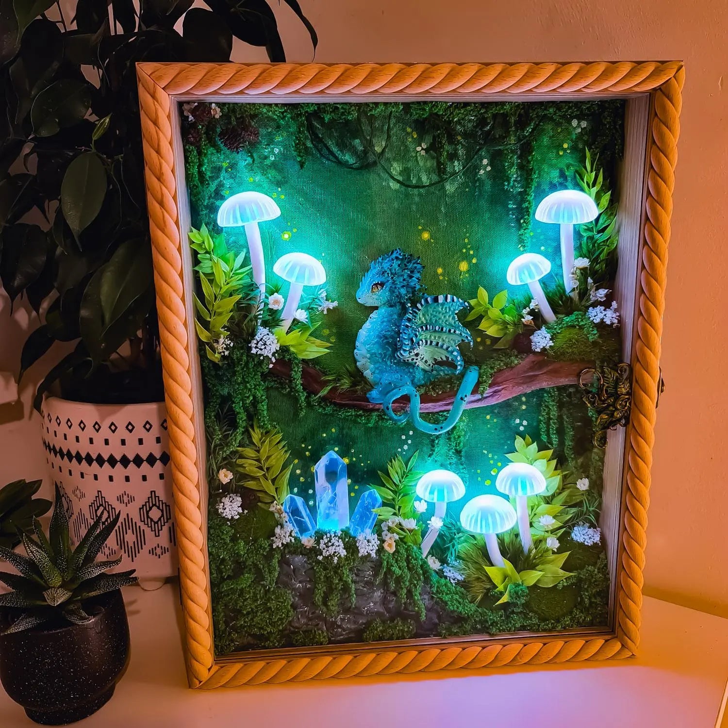 Handmade Mushroom Cabinet Lamp – Mini Enchanted Forest Diorama, USB Rechargeable LED