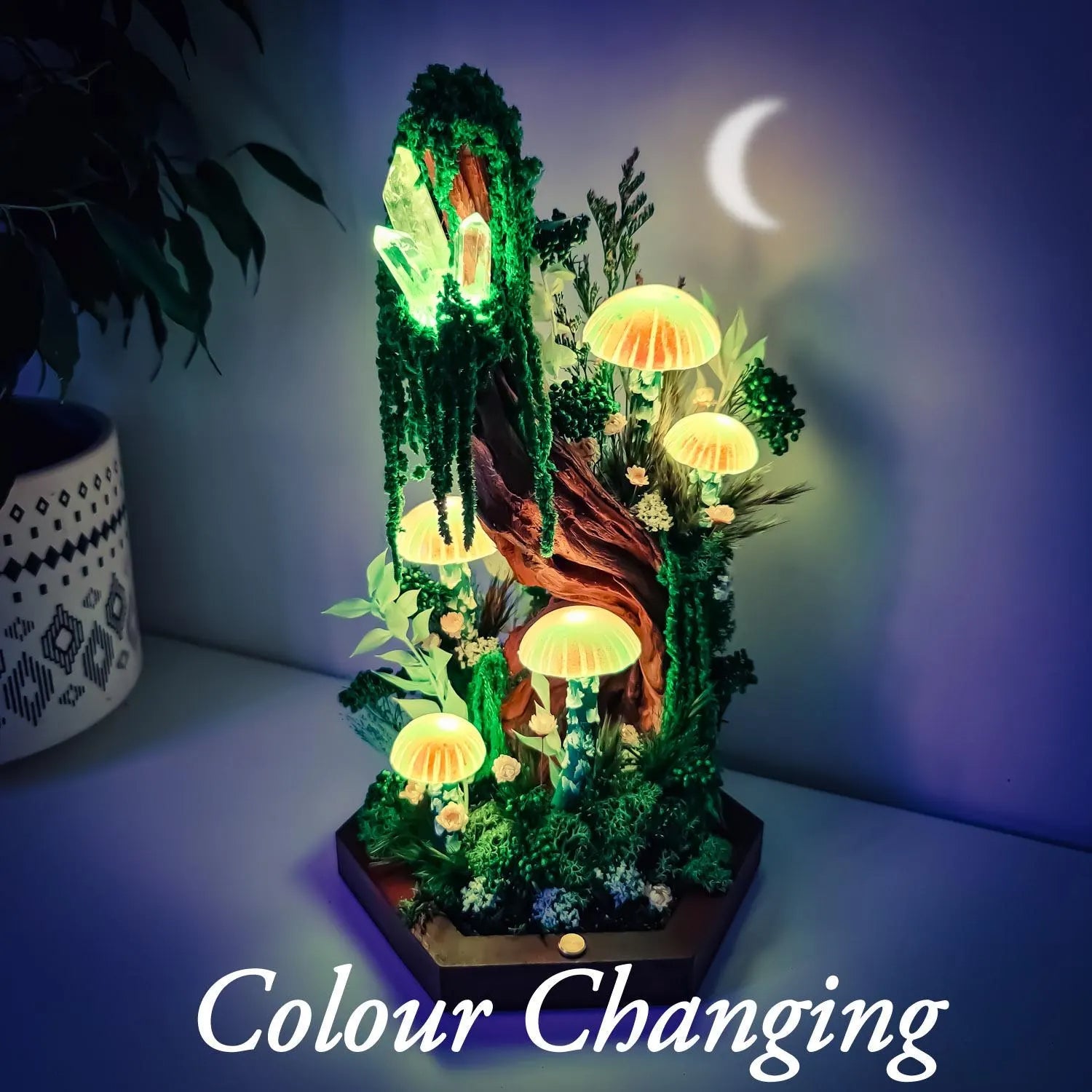 Handmade RGB Mushroom Lamp – Color-Shifting Fairy Diorama, USB Rechargeable LED